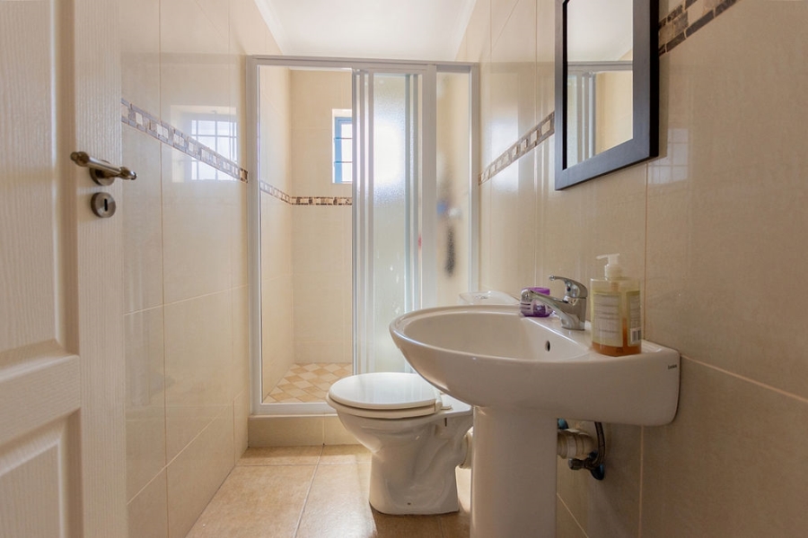 4 Bedroom Property for Sale in Blue Lagoon Western Cape